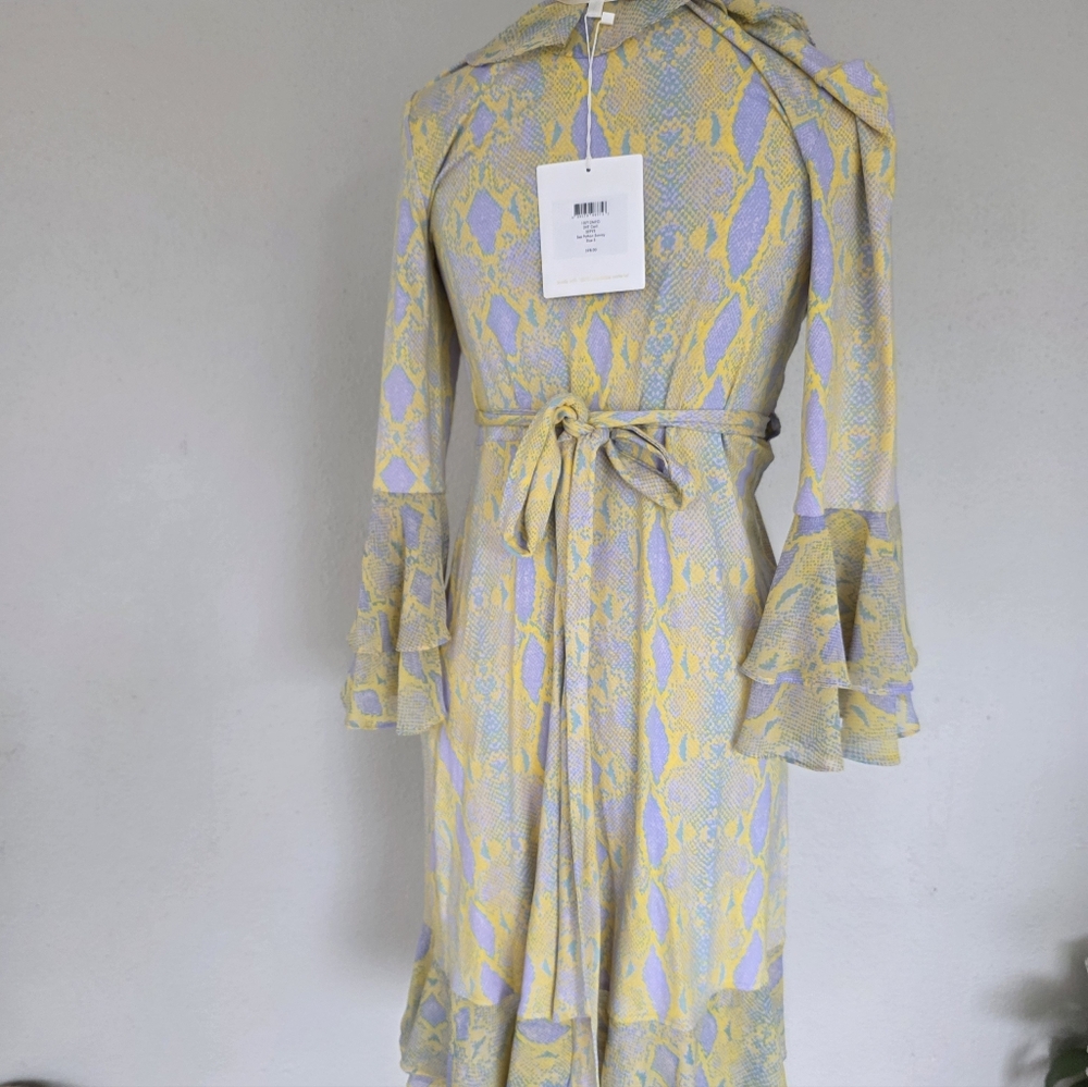NWT Y2k  DVF Silk Ruffle Wrap Dress Pastel Snake Print Office Siren Size S - Picture 8 of 11